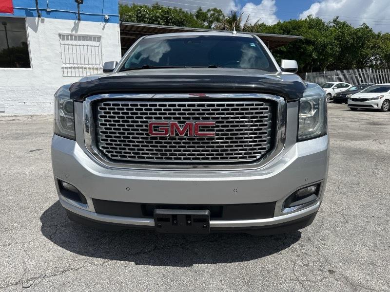 GMC Yukon Denali 4WD 2015