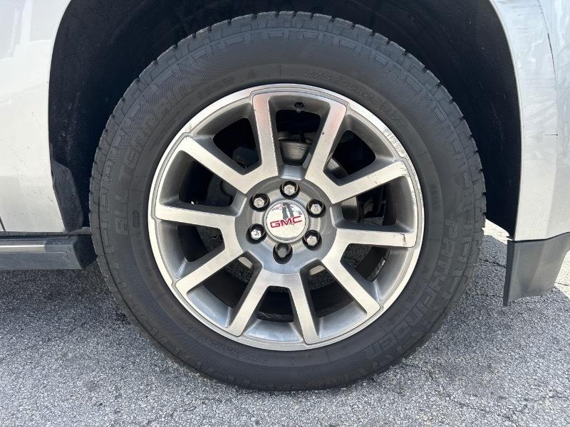 GMC Yukon Denali 4WD 2015