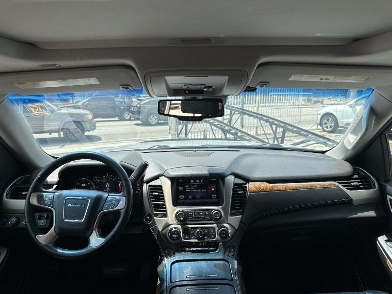 GMC Yukon Denali 4WD 2015