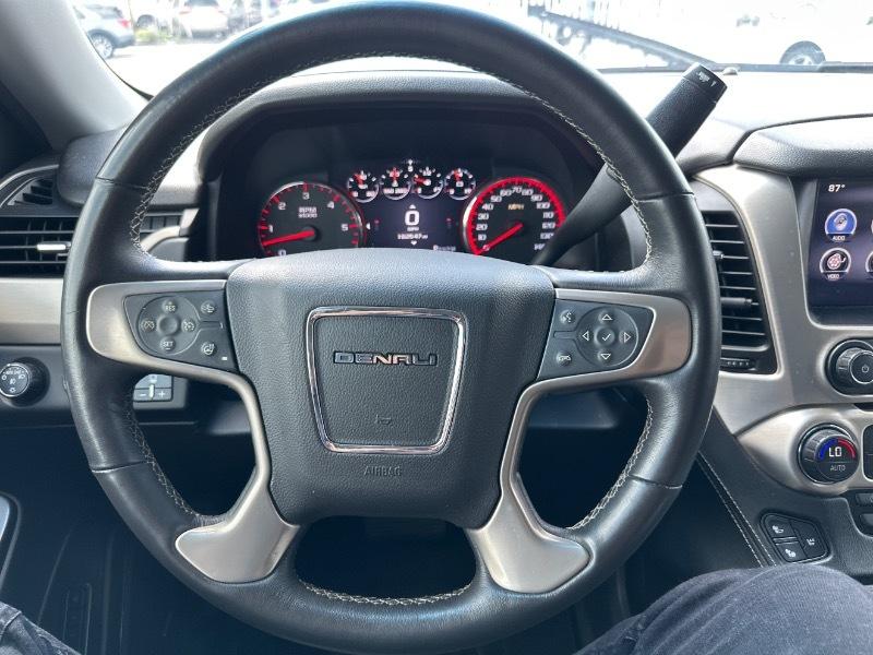 GMC Yukon Denali 4WD 2015