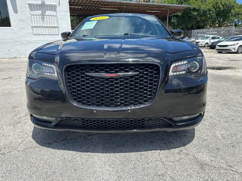 Chrysler 300 S V6 RWD 2021