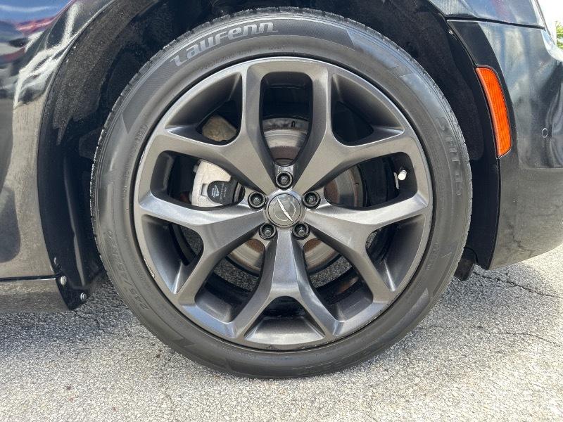 Chrysler 300 S V6 RWD 2021
