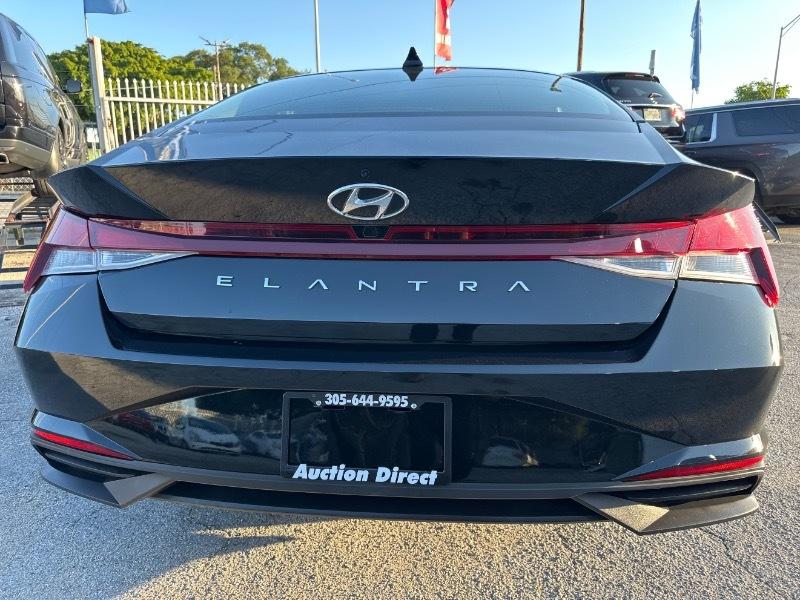Hyundai Elantra SEL 2023