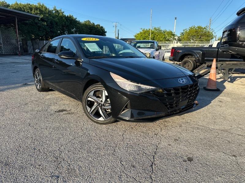 Hyundai Elantra SEL 2023
