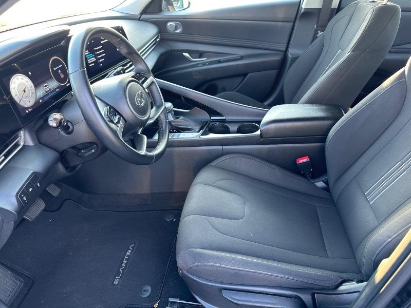 Hyundai Elantra SEL 2023