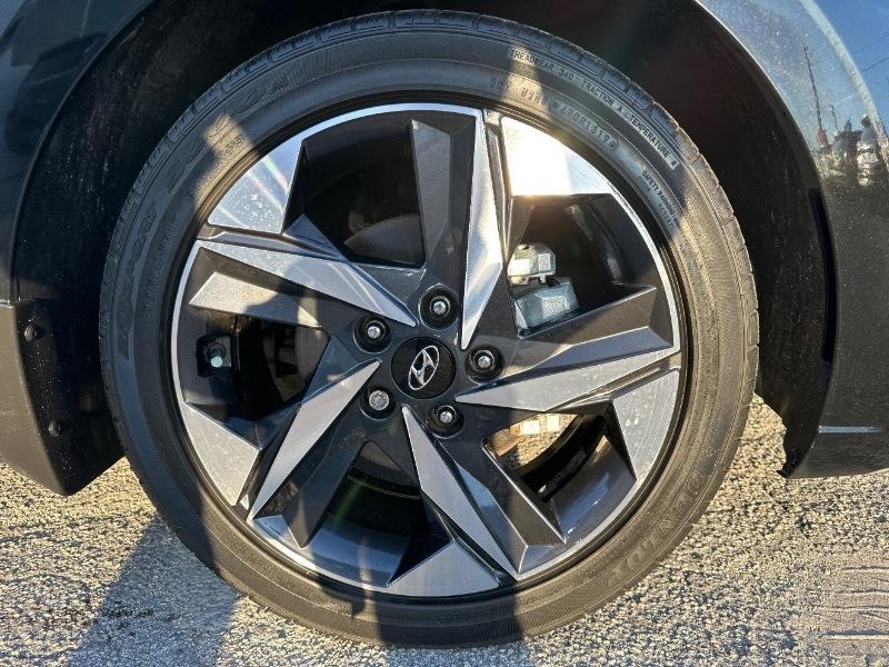 Hyundai Elantra SEL 2023