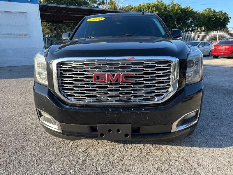 GMC Yukon XL Denali 4WD 2019