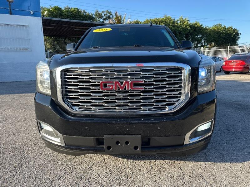 GMC Yukon XL Denali 4WD 2019