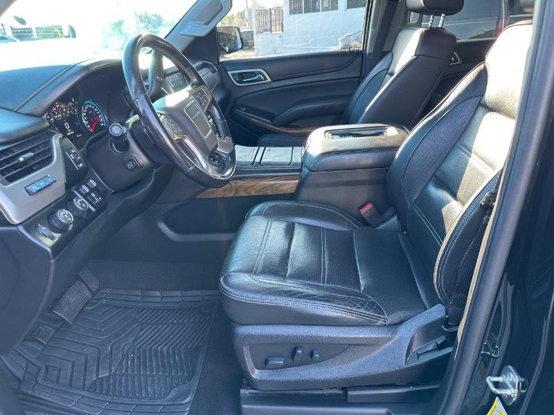 GMC Yukon XL Denali 4WD 2019