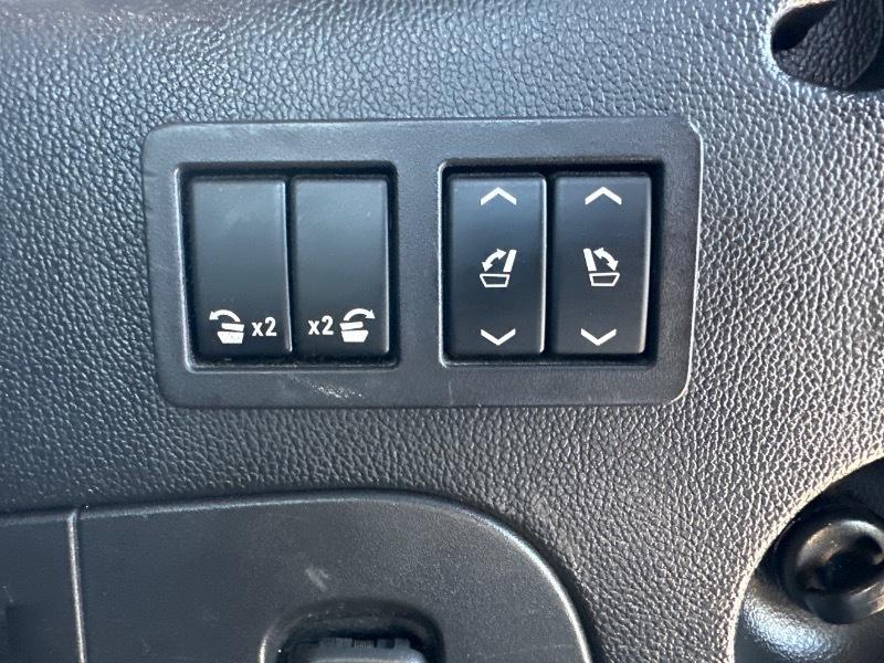 GMC Yukon XL Denali 4WD 2019