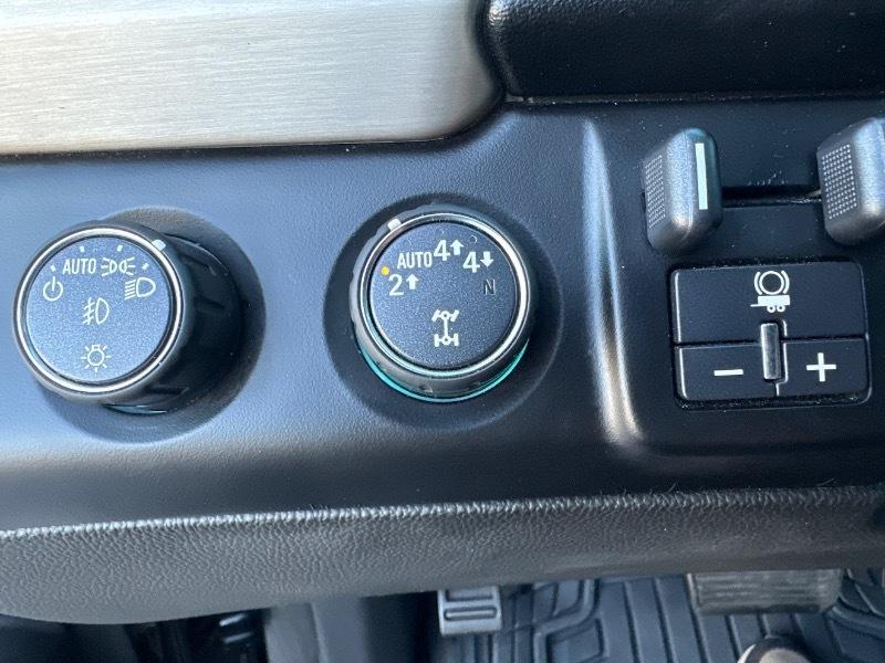 GMC Yukon XL Denali 4WD 2019