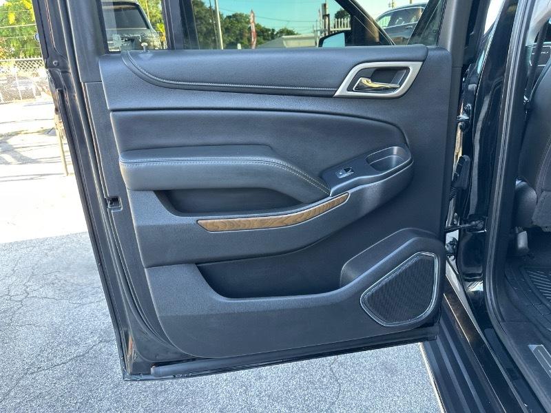 GMC Yukon XL Denali 4WD 2019