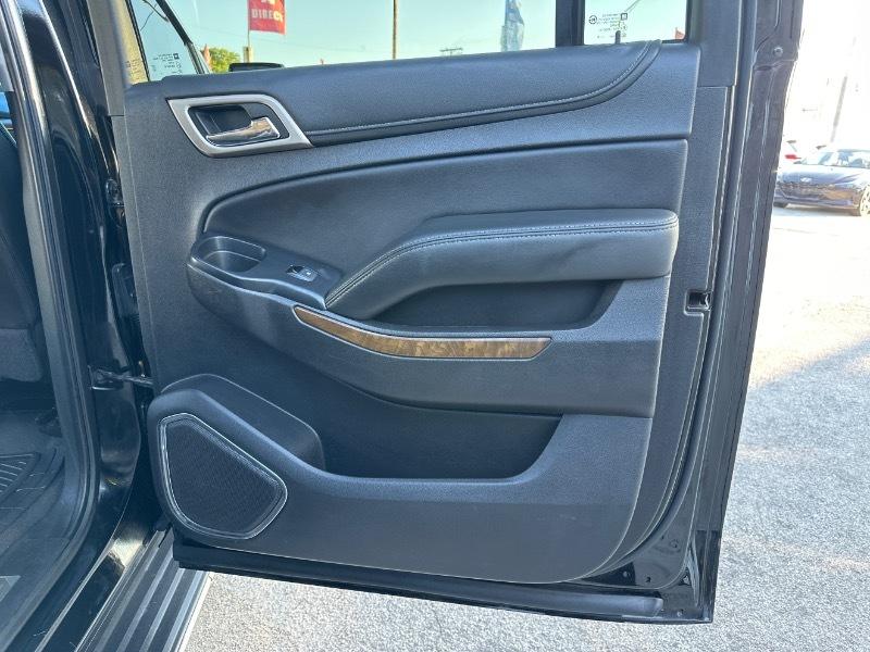 GMC Yukon XL Denali 4WD 2019