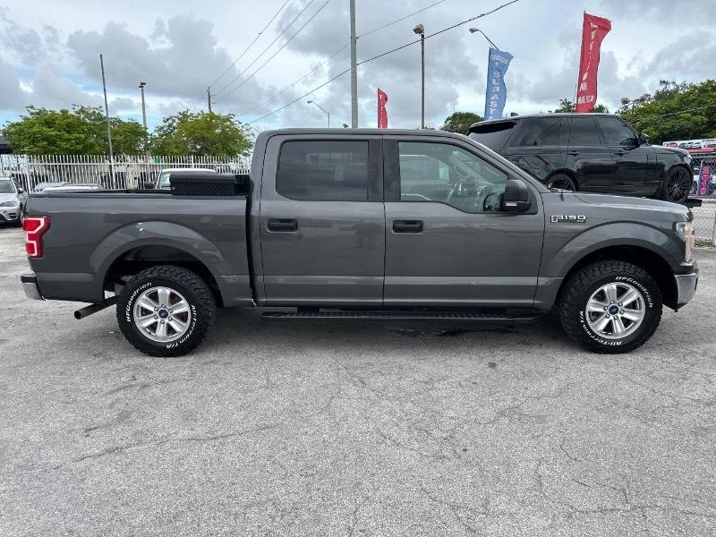 Ford F-150 2WD SuperCrew 139" XLT 2019