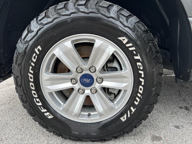 Ford F-150 2WD SuperCrew 139" XLT 2019
