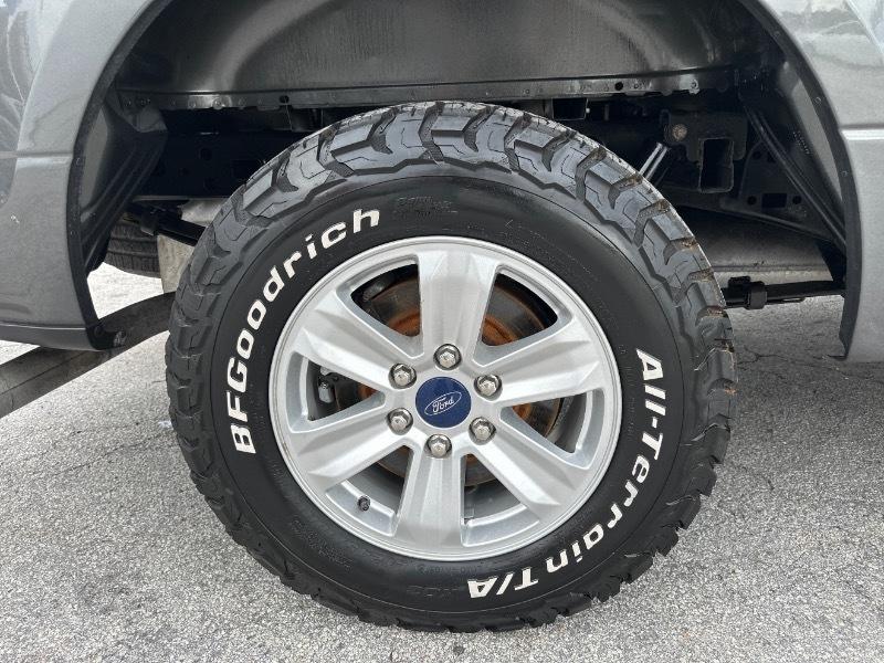 Ford F-150 2WD SuperCrew 139" XLT 2019