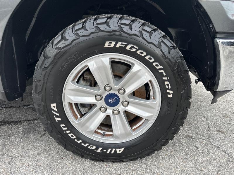 Ford F-150 2WD SuperCrew 139" XLT 2019