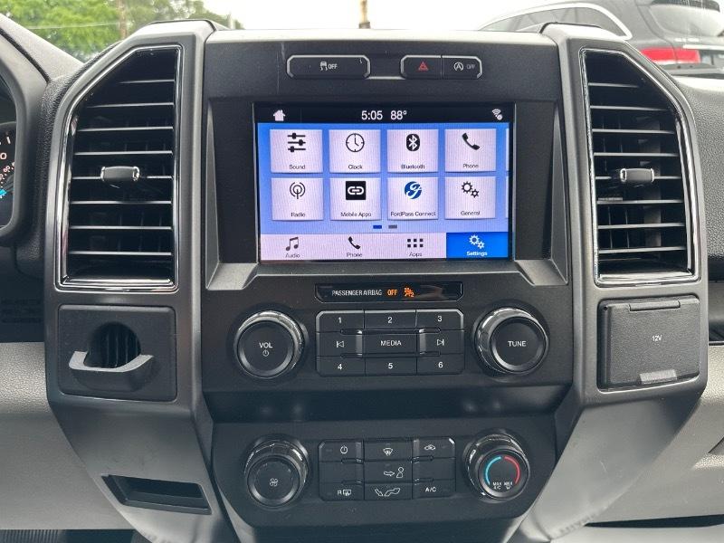 Ford F-150 2WD SuperCrew 139" XLT 2019