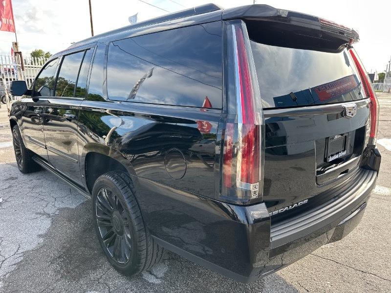 Cadillac Escalade ESV Platinum 2WD 2020