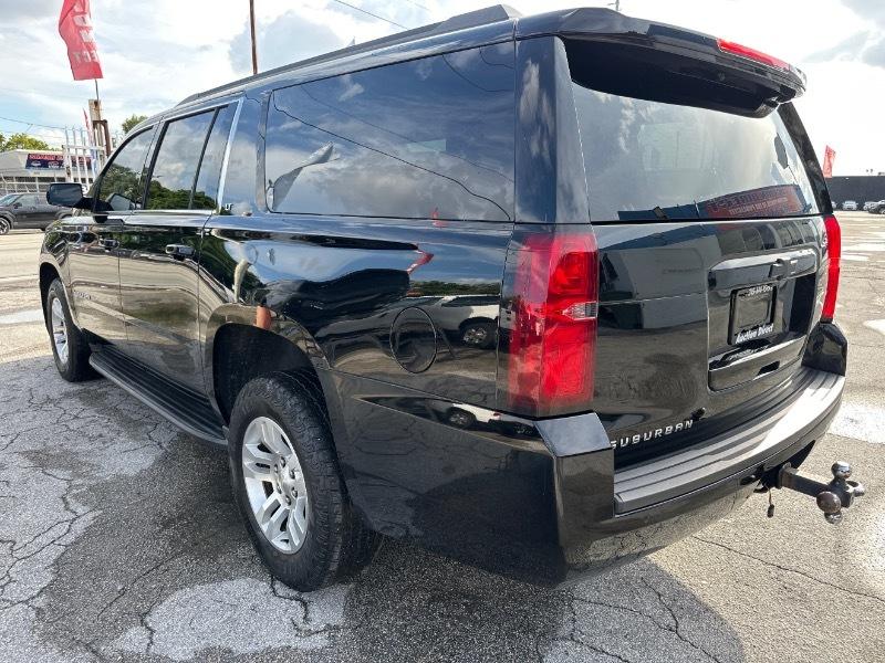 Chevrolet Suburban LT 4WD 2020