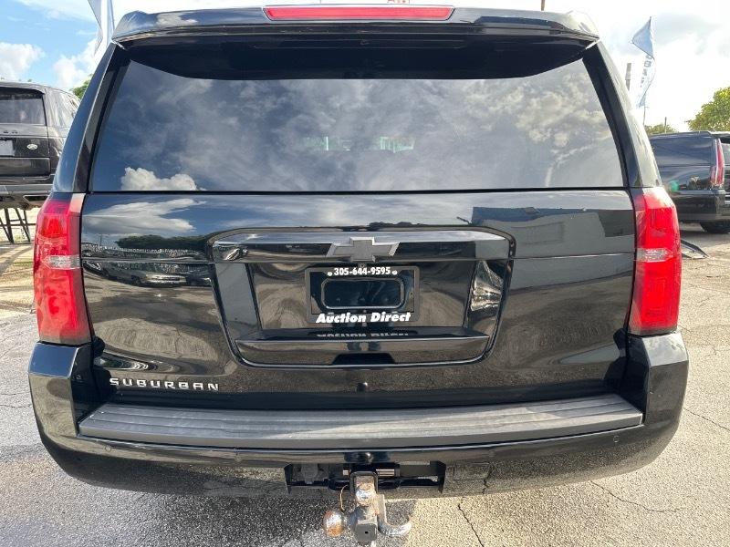 Chevrolet Suburban LT 4WD 2020