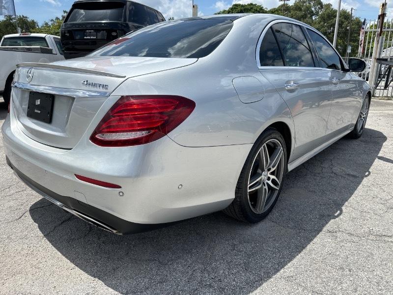 Mercedes-Benz E-Class E300 Luxury 4MATIC Sedan 2017