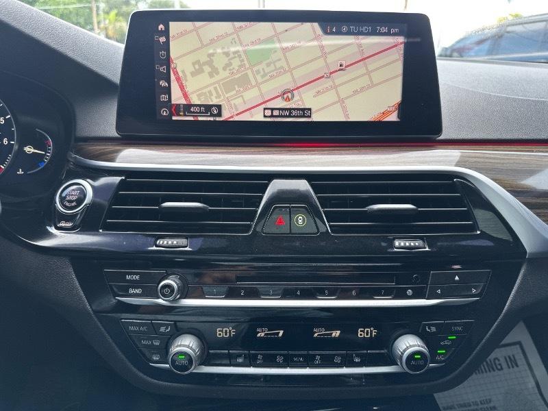 BMW 5-Series 530i 2019