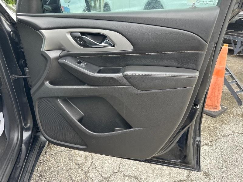 Chevrolet Traverse LS FWD 2021