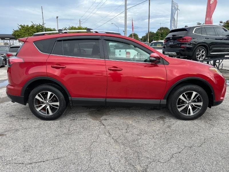 Toyota RAV4 XLE FWD 2016