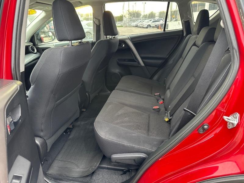 Toyota RAV4 XLE FWD 2016