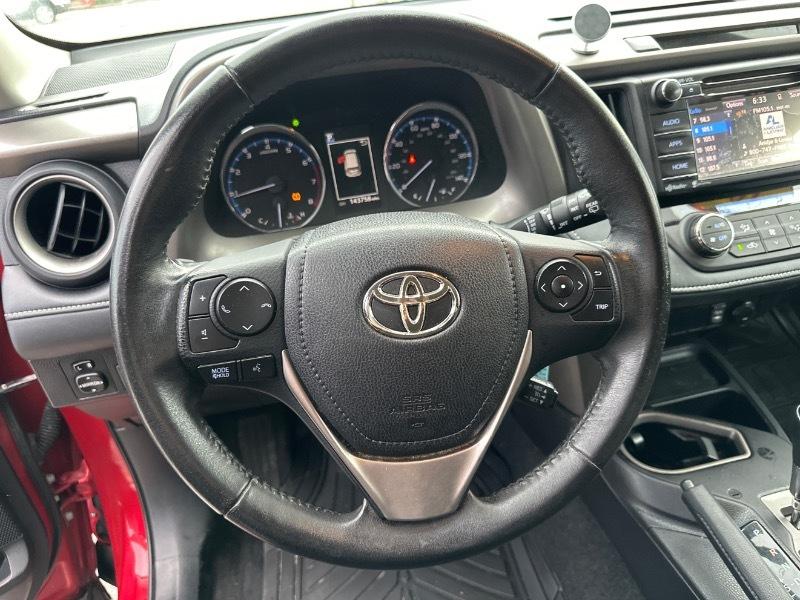 Toyota RAV4 XLE FWD 2016