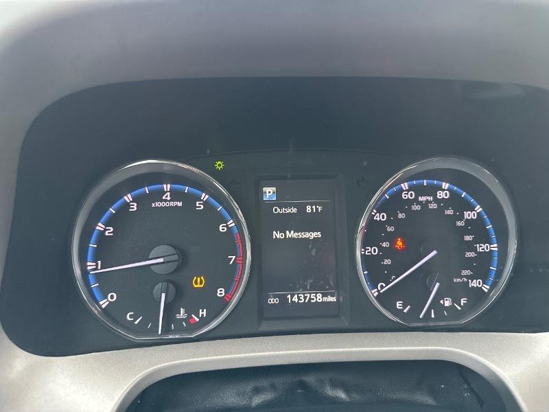 Toyota RAV4 XLE FWD 2016