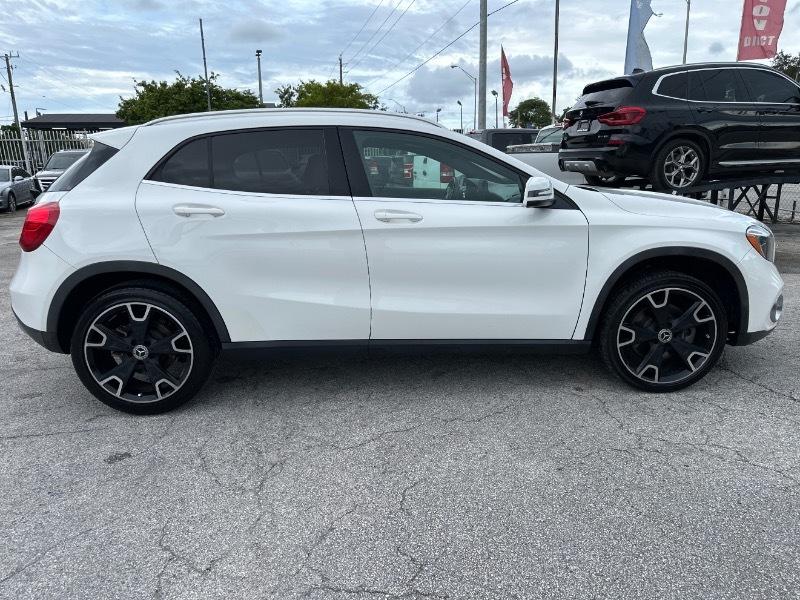 Mercedes-Benz GLA-Class GLA250 2020