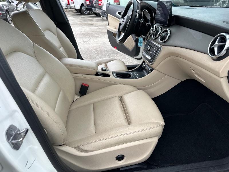 Mercedes-Benz GLA-Class GLA250 2020