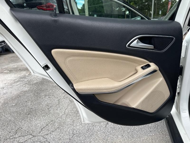 Mercedes-Benz GLA-Class GLA250 2020