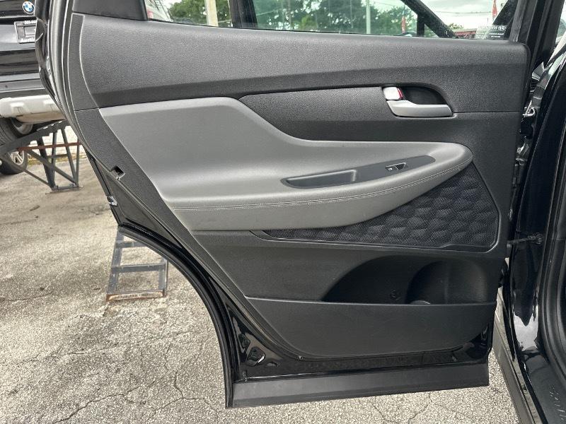Hyundai Santa Fe SEL 2021