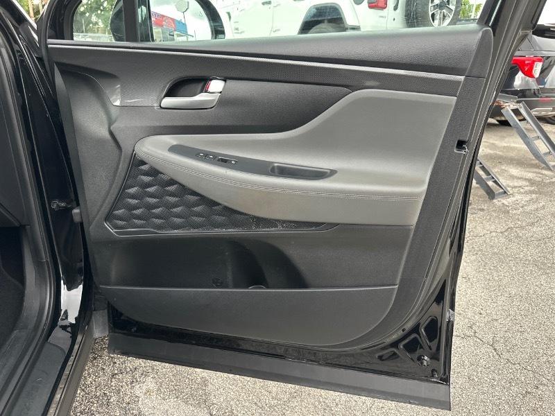Hyundai Santa Fe SEL 2021