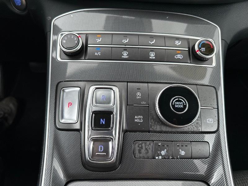 Hyundai Santa Fe SEL 2021
