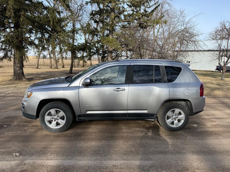 Jeep Compass Latitude FWD 2016