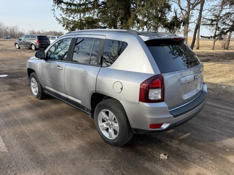 Jeep Compass Latitude FWD 2016