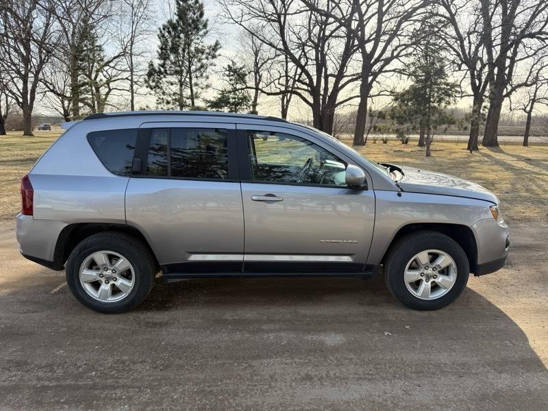 Jeep Compass Latitude FWD 2016