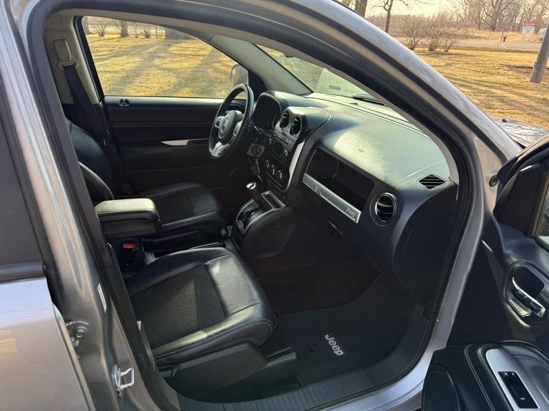 Jeep Compass Latitude FWD 2016