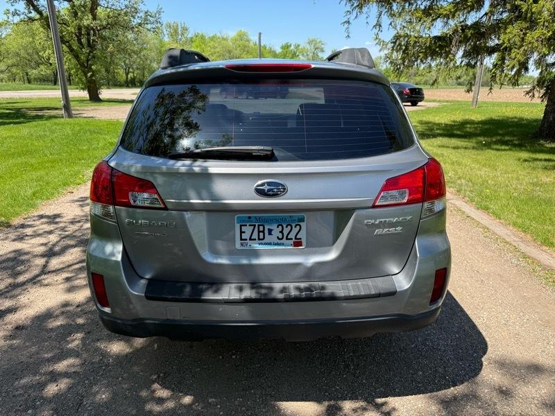Subaru Outback 2.5i 2011