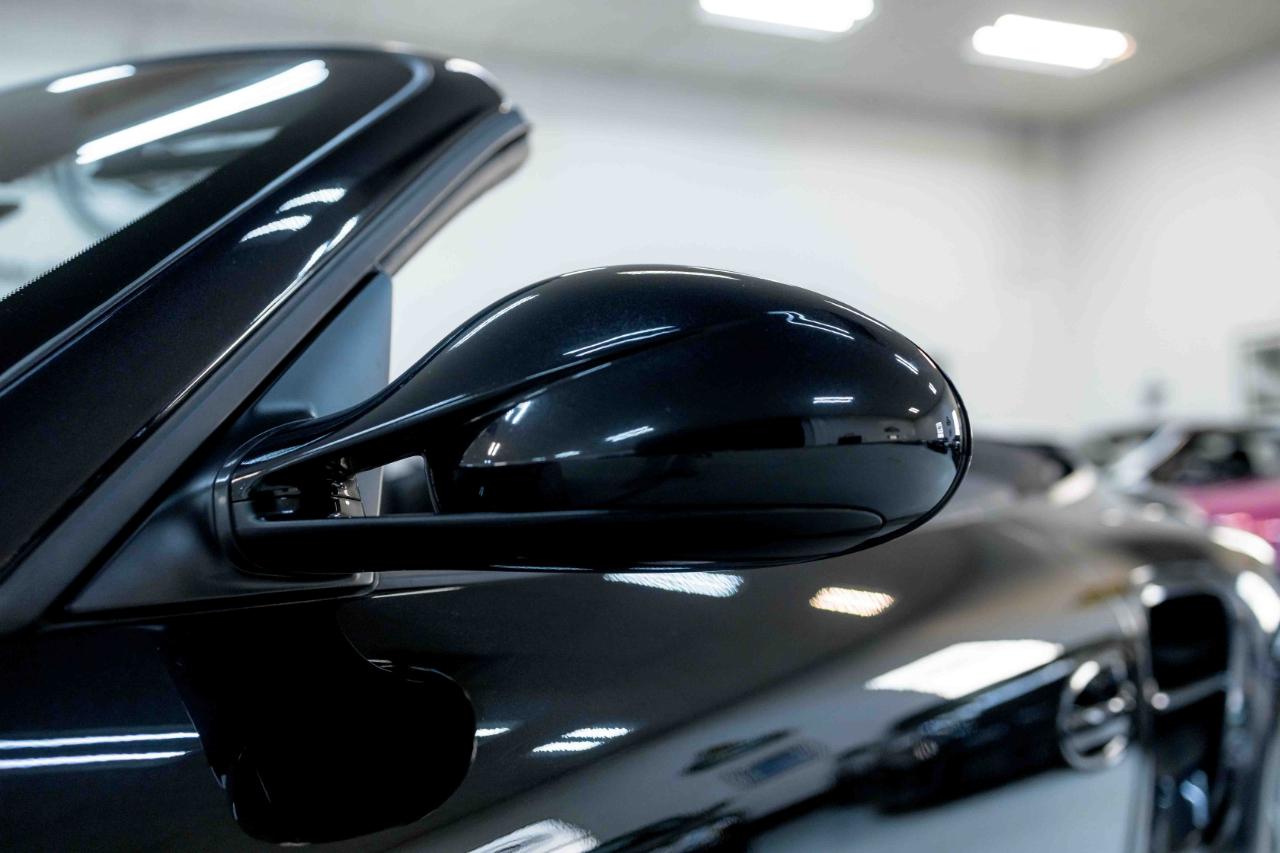 Porsche 911 Turbo S Cabriolet 2011