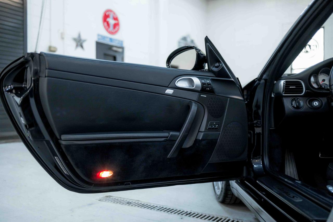 Porsche 911 Turbo S Cabriolet 2011