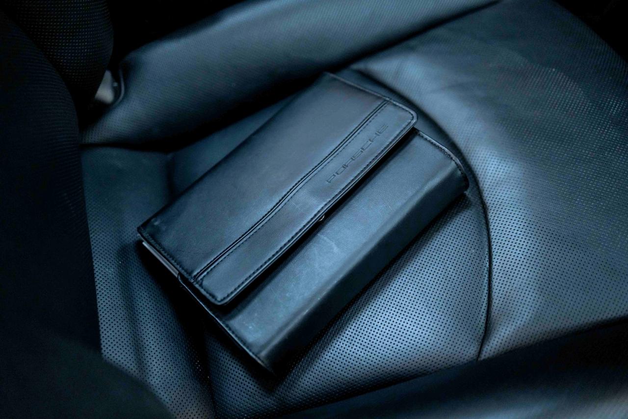 Porsche 911 Turbo S Cabriolet 2011