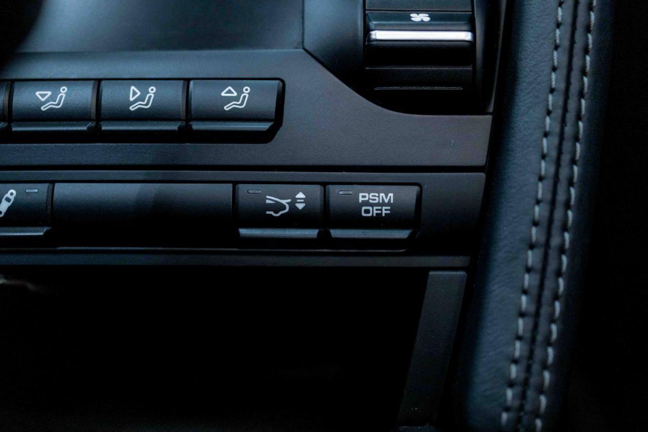 Porsche 911 Turbo S Cabriolet 2011