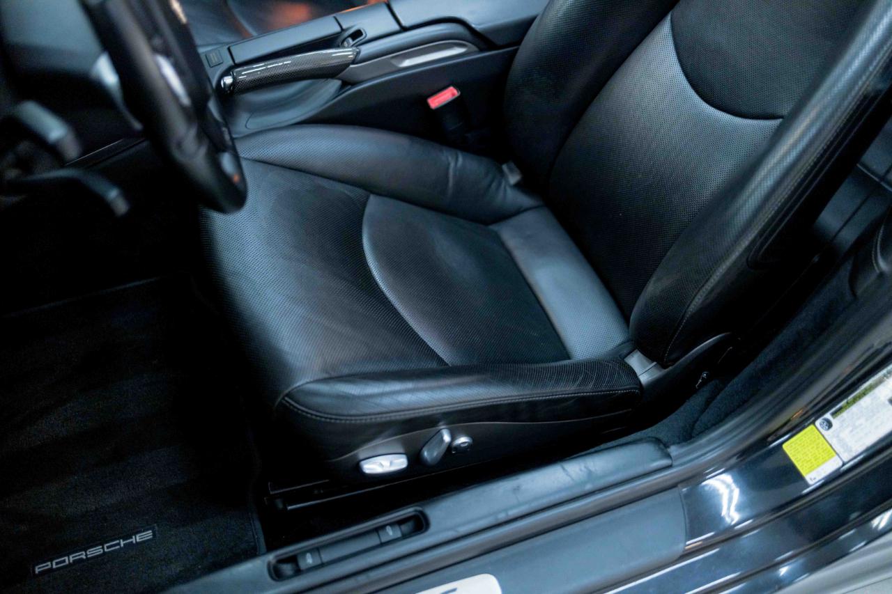 Porsche 911 Turbo S Cabriolet 2011