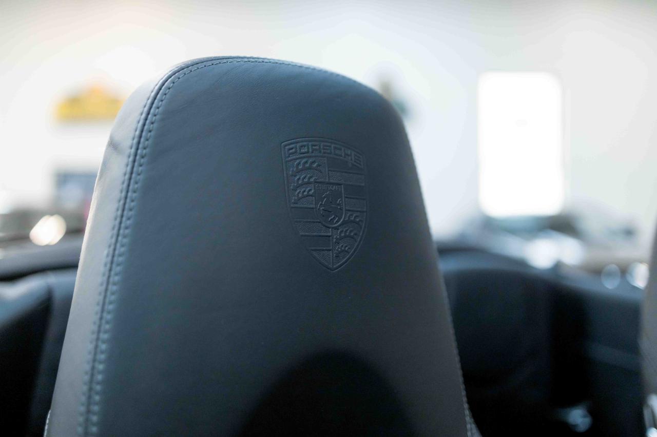 Porsche 911 Turbo S Cabriolet 2011