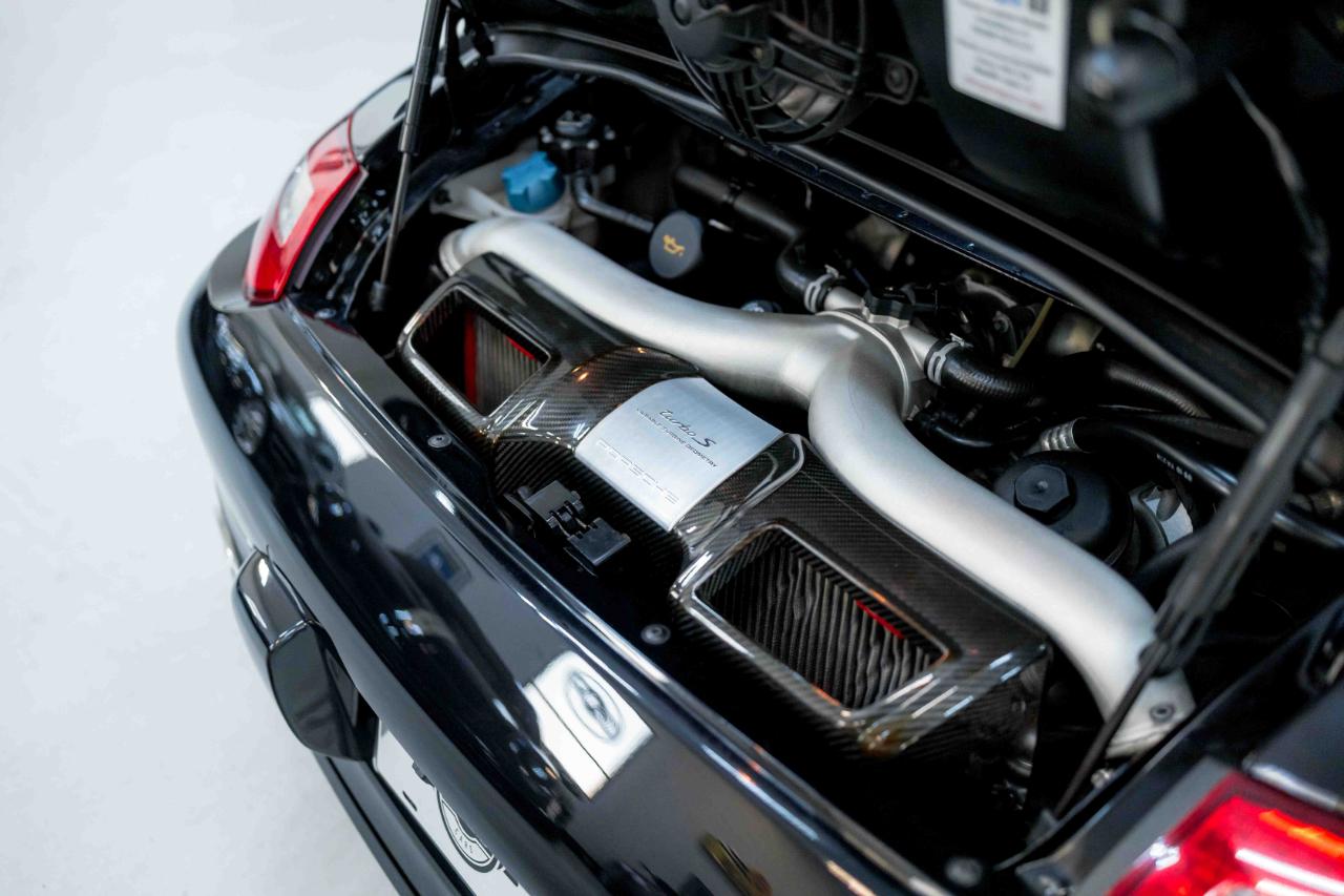 Porsche 911 Turbo S Cabriolet 2011